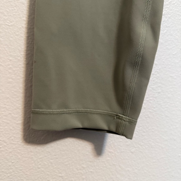 lululemon - Wunder Train High-Rise Light Green Crop Legging - Size 12 - Picture 6 of 12